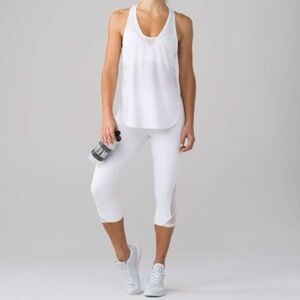 LULULEMON Twist & Train Tank Top White Racerback Scoop Neck Slit Gym Athletic 6